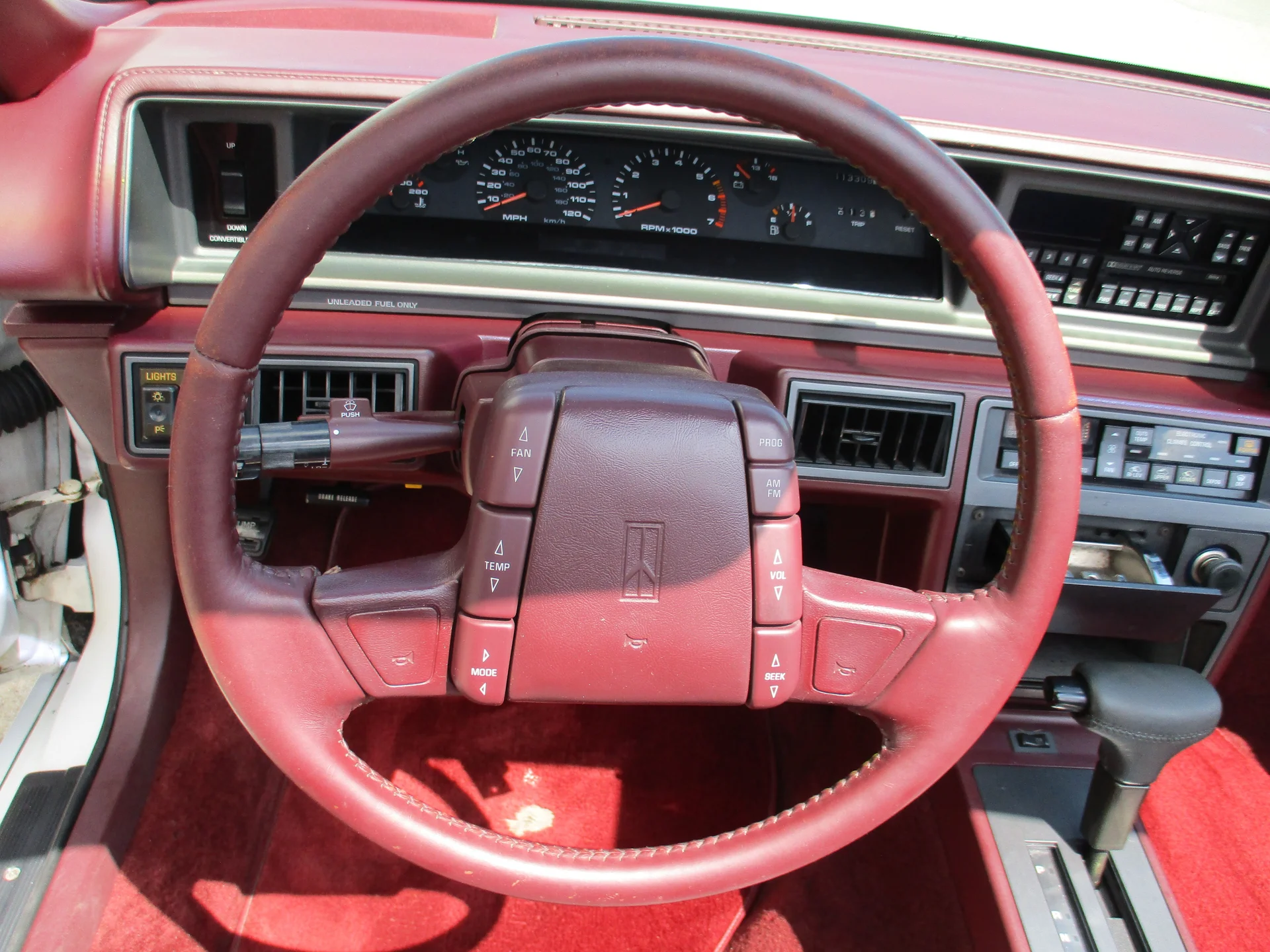1993 Oldsmobile Cutlass Supreme - Photo 42