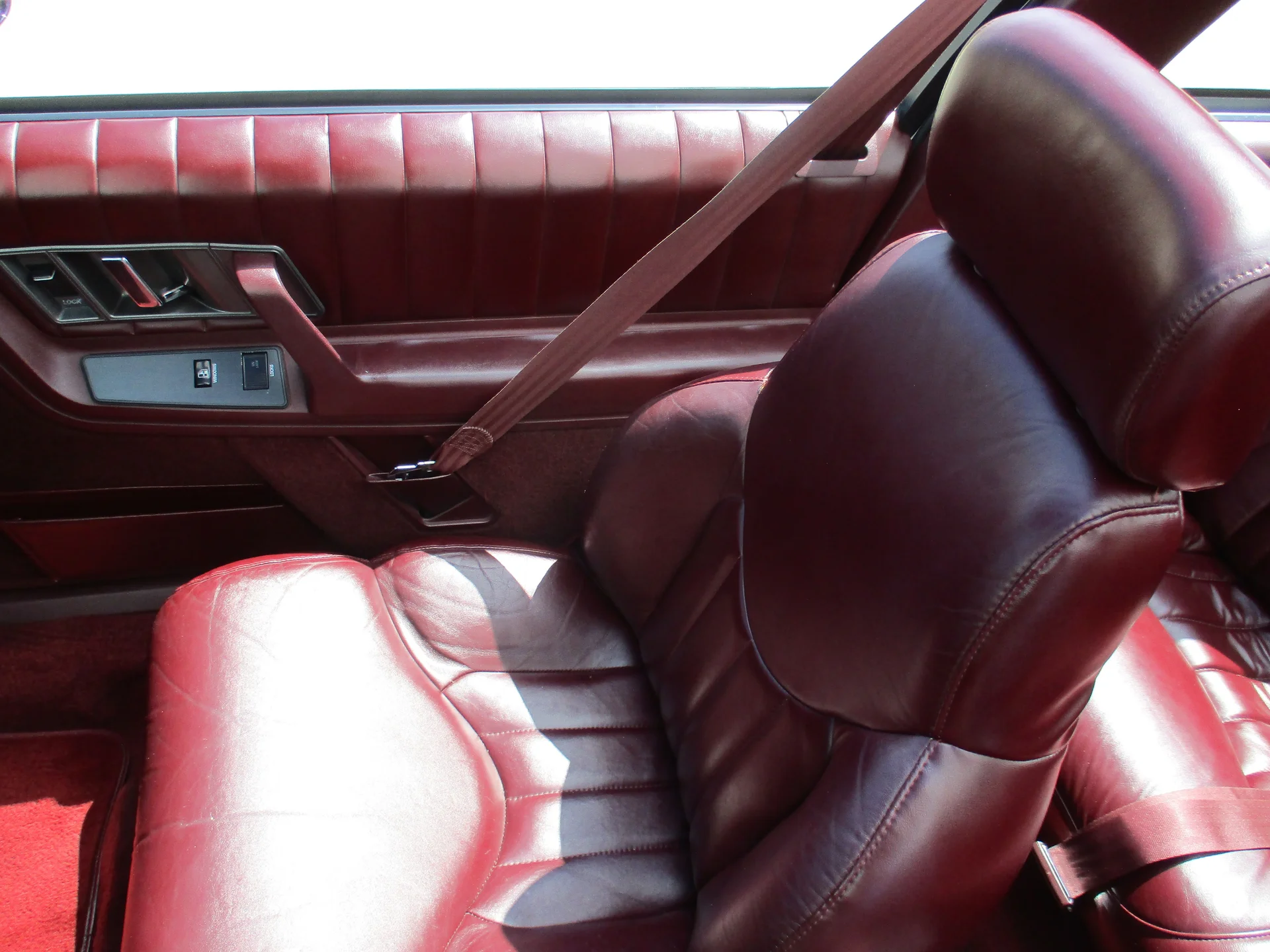 1993 Oldsmobile Cutlass Supreme - Photo 47