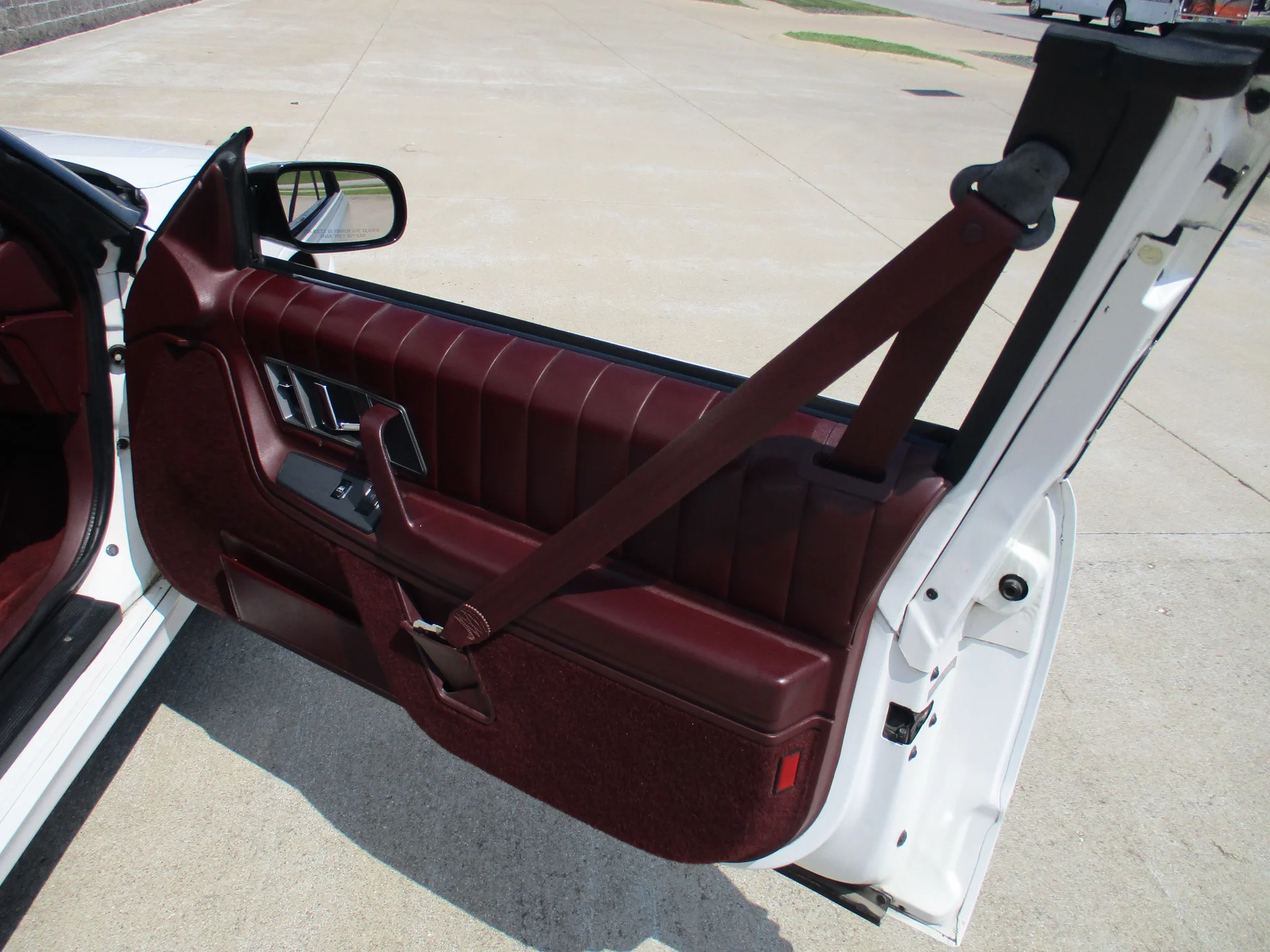 1993 Oldsmobile Cutlass Supreme - Photo 53