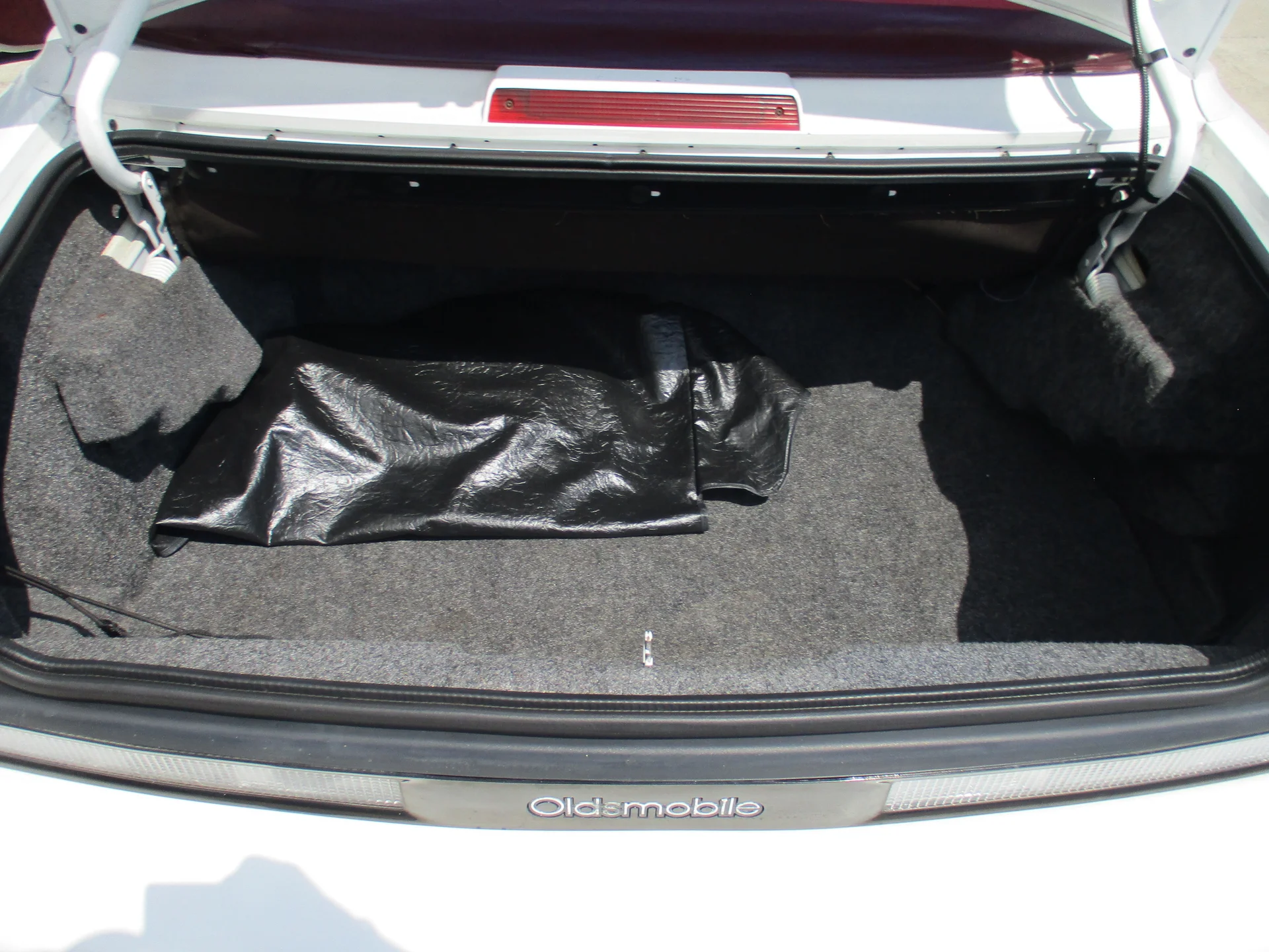 1993 Oldsmobile Cutlass Supreme - Photo 51