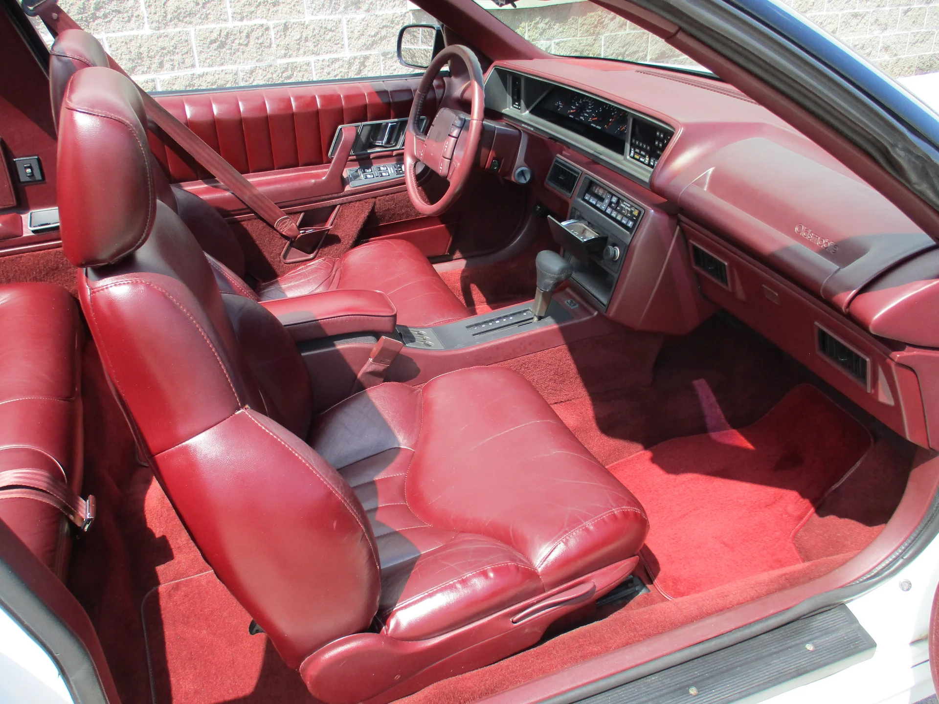 1993 Oldsmobile Cutlass Supreme - Photo 55