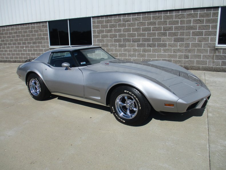 1977 Chevrolet Corvette 1