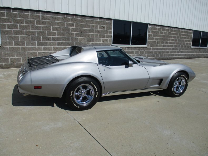 1977 Chevrolet Corvette 4