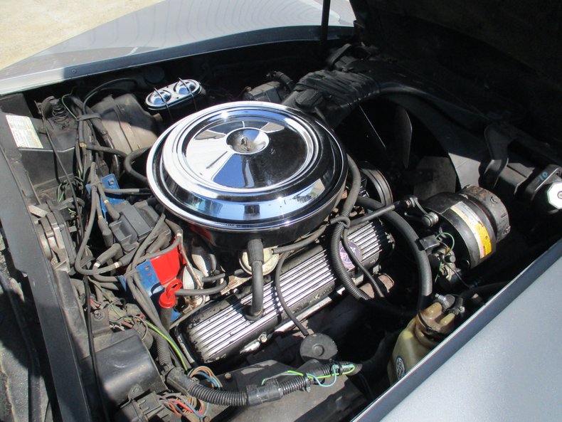 1977 Chevrolet Corvette 27