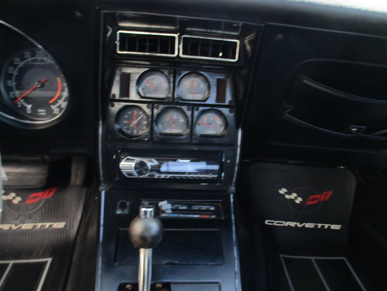 1977 Chevrolet Corvette 35