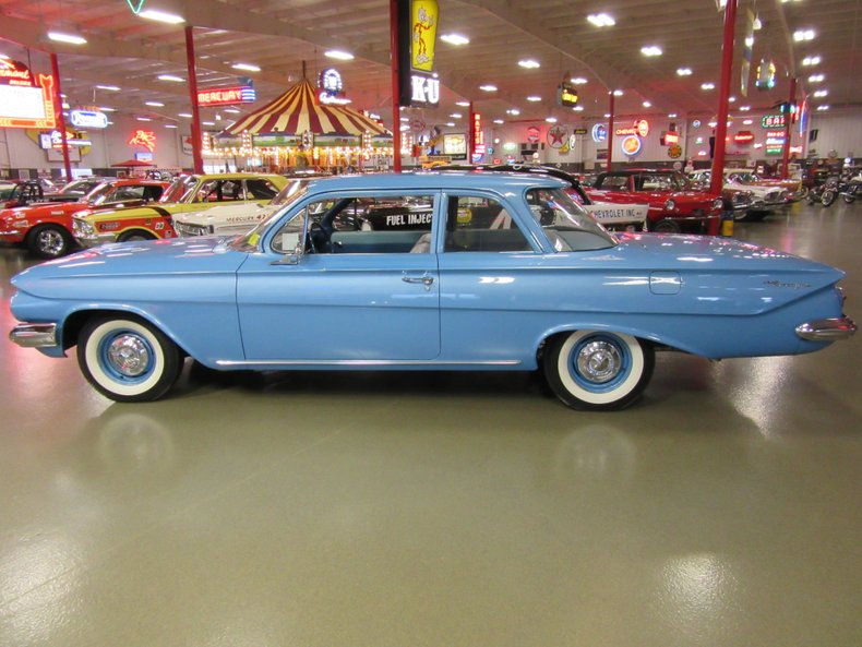 1961 Chevrolet Biscayne 20