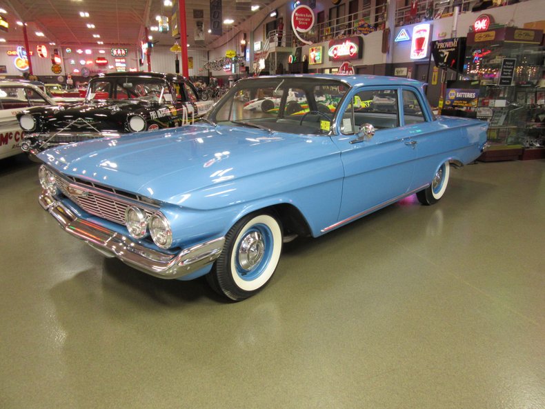 1961 Chevrolet Biscayne 19