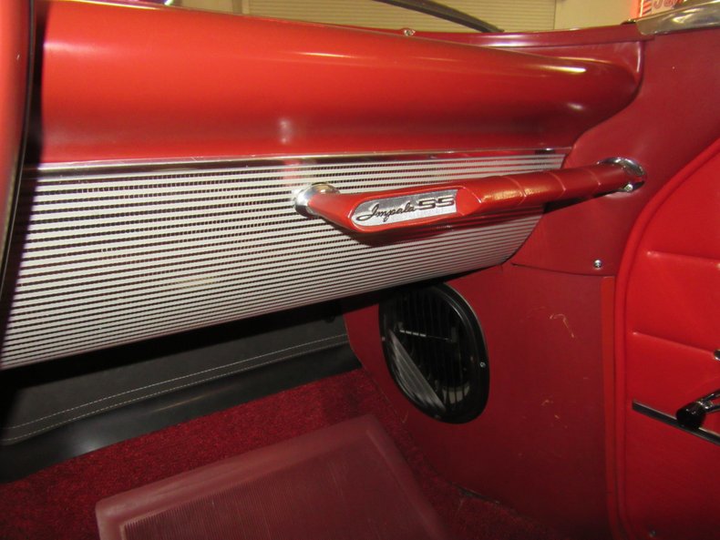 1962 Chevrolet Impala SS 33