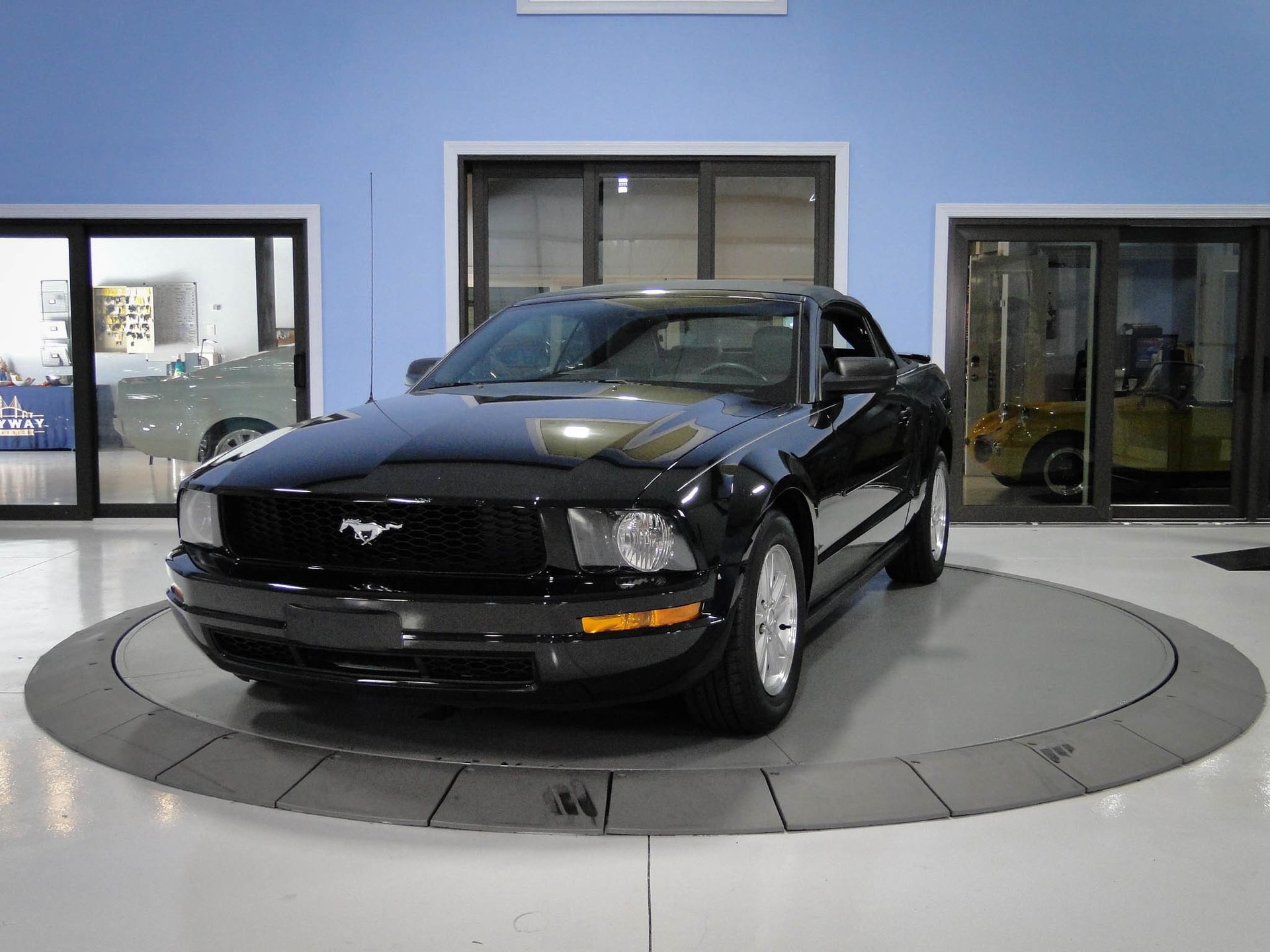 2008 ford mustang 2dr conv deluxe