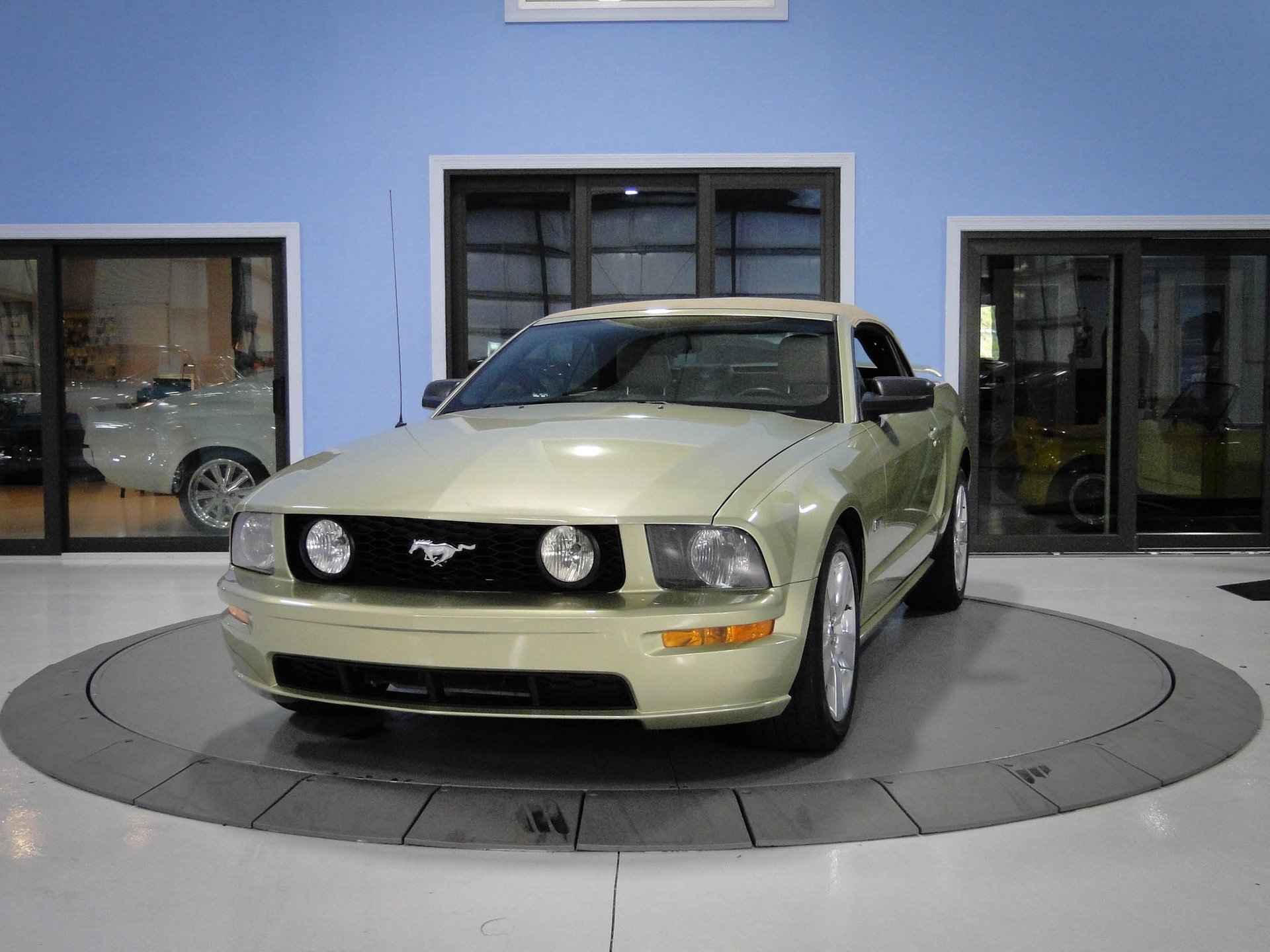 2006 ford mustang 2dr conv gt deluxe