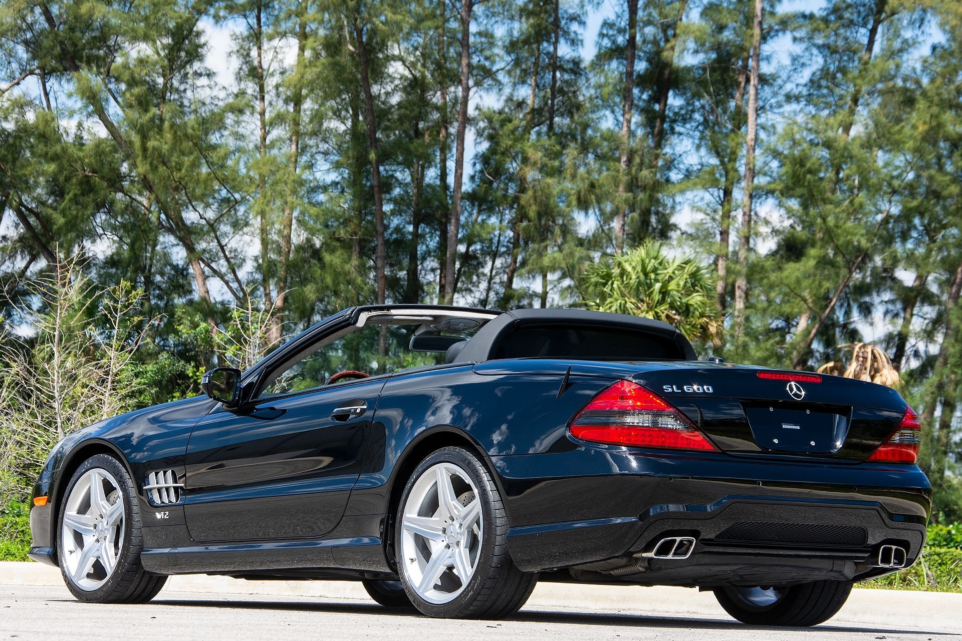 22 | 2009 Mercedes-Benz SL-Class SL600 V12 AMG Sport! | SL Motors