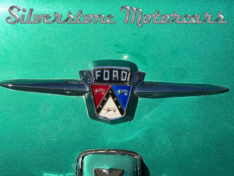 1001323 | 1956 Ford Parklane | Silverstone Motorcars, LLC