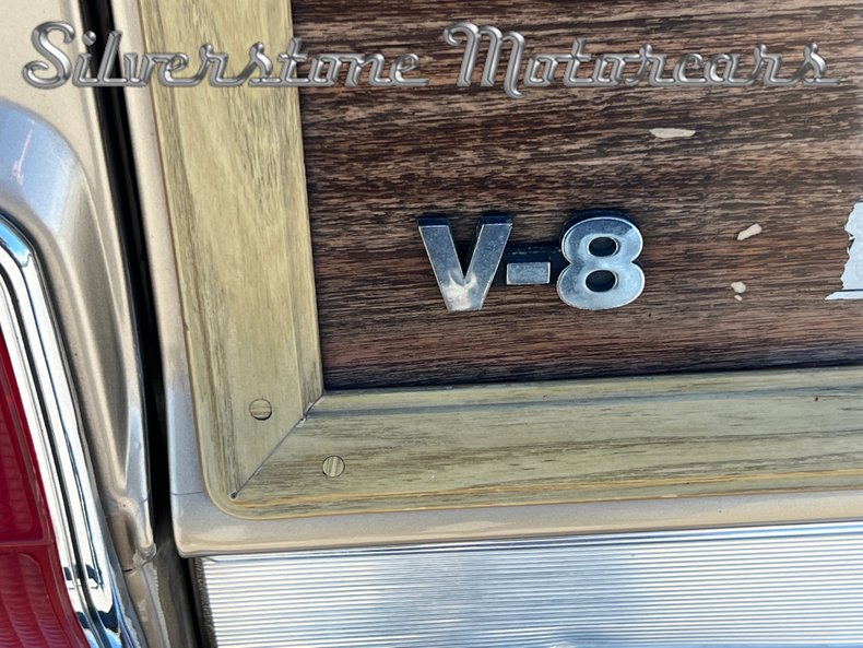 1001335 | 1989 Jeep Grand Wagoneer | Silverstone Motorcars, LLC