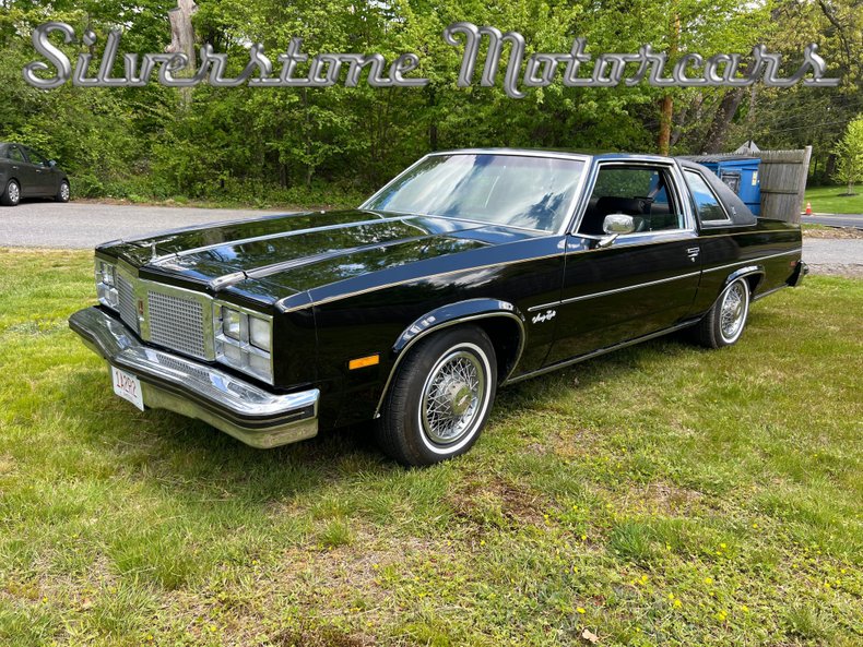 1001340 | 1977 Oldsmobile Delta 98 Luxury | Silverstone Motorcars, LLC