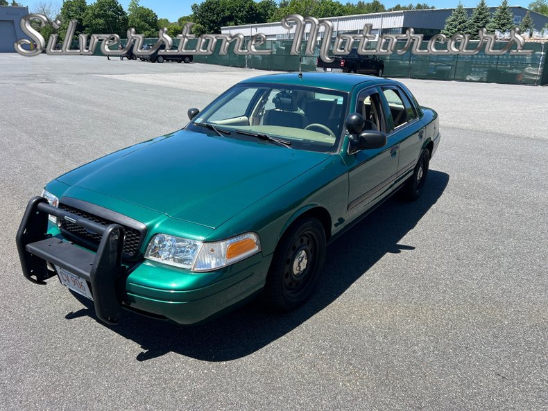 1001345 | 2008 Ford Crown Victoria Police Interceptor | Silverstone Motorcars, LLC