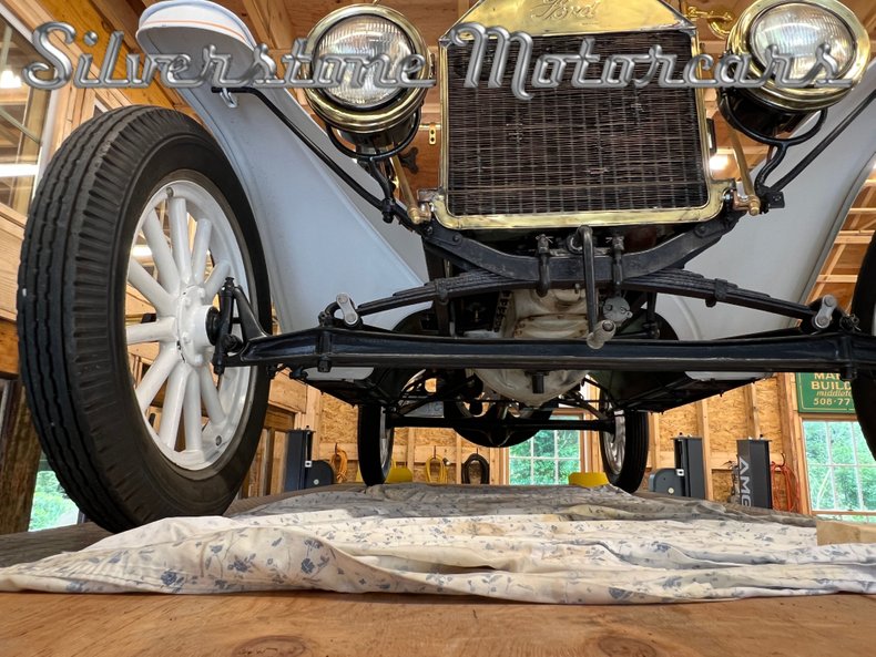 1001454 | 1913 Ford Model T Speedster | Silverstone Motorcars, LLC