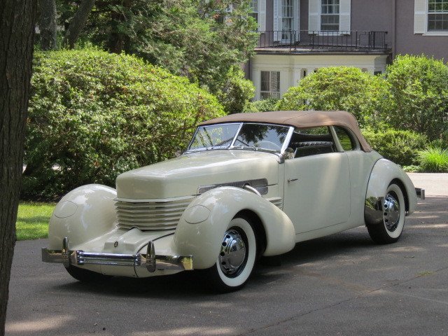 1937 Cord 812SC