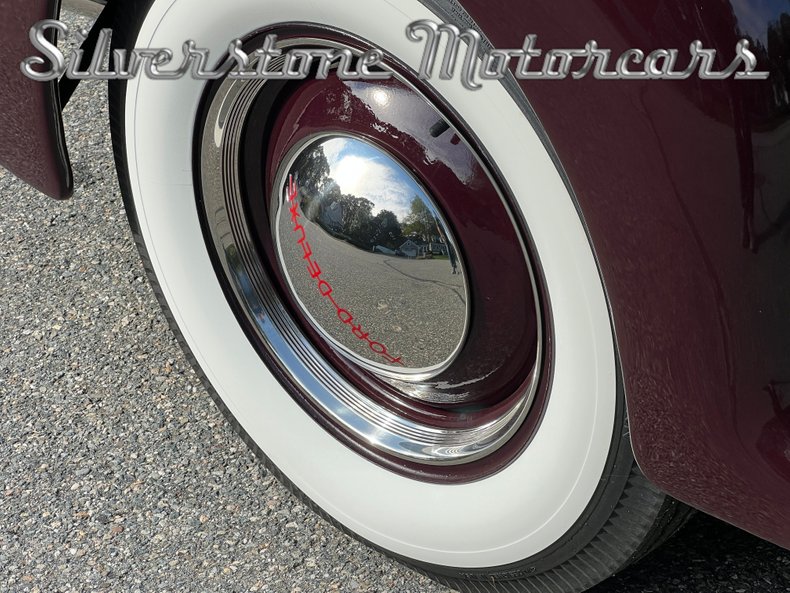 1001272 | 1940 Ford Opera Coupe | Silverstone Motorcars, LLC