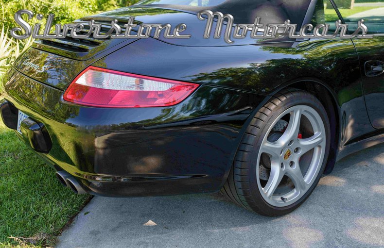 1001311 | 2006 Porsche 911 Carrera S | Silverstone Motorcars, LLC