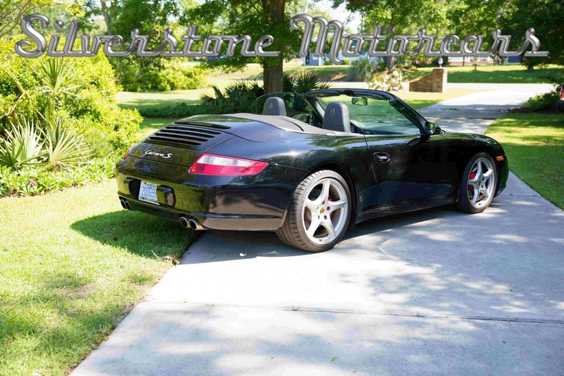 1001311 | 2006 Porsche 911 Carrera S | Silverstone Motorcars, LLC