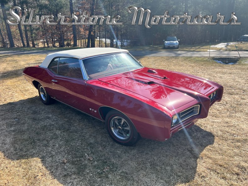 1001318 | 1969 Pontiac GTO RamAir III | Silverstone Motorcars, LLC