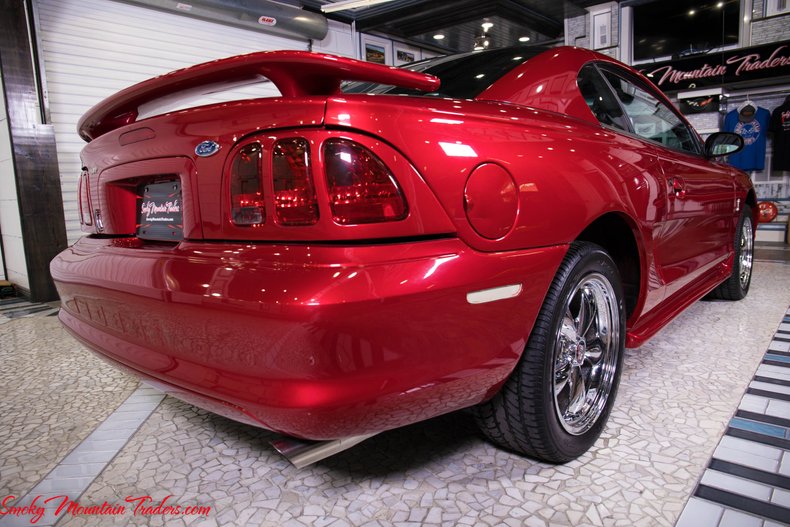 1996 Ford Mustang 24