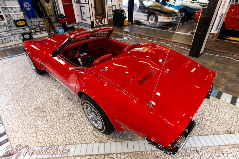 1972 Chevrolet Corvette 38