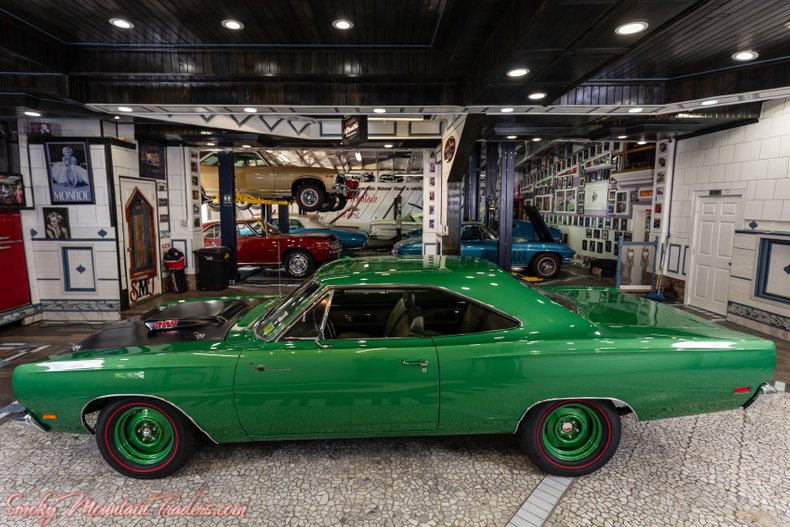 1969 Plymouth Road Runner 38