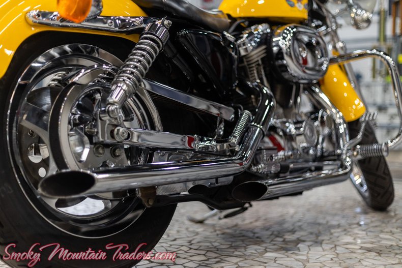 1995 Harley Davidson XL883 Hugger 36