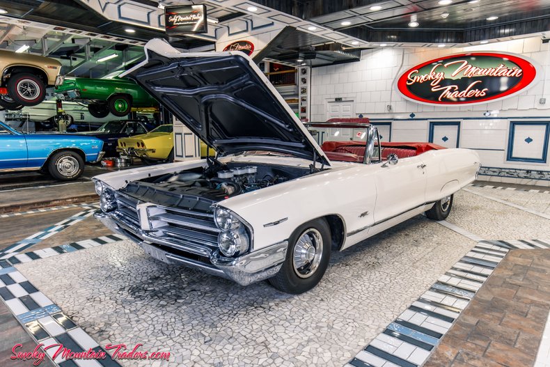 1965 Pontiac Catalina - Smokey Mountain Traders