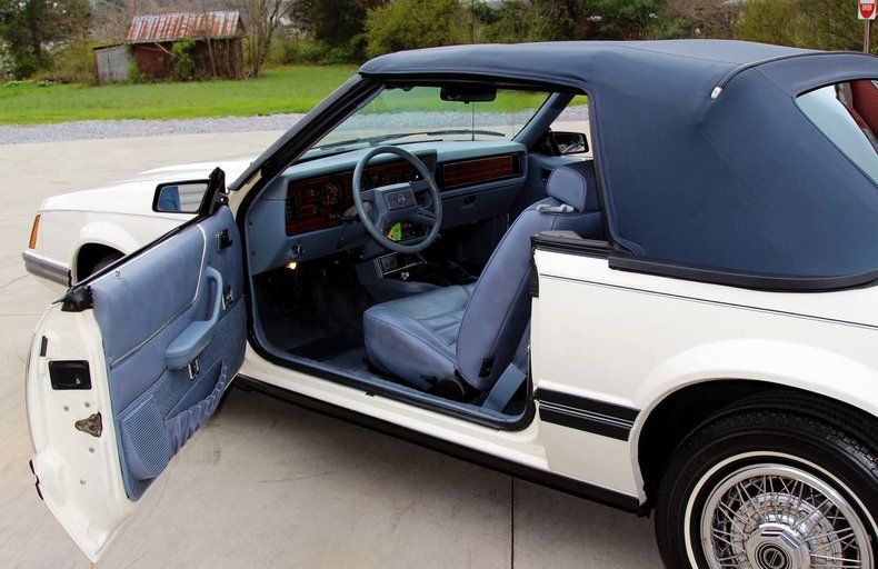 1983 Ford Mustang 28