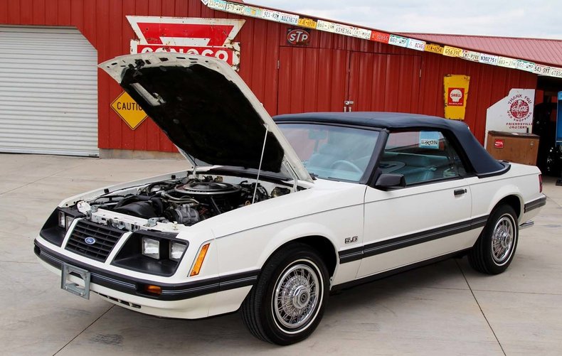 1983 Ford Mustang 47
