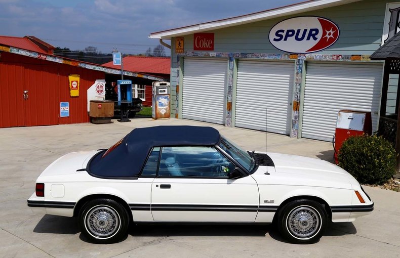 1983 Ford Mustang 27