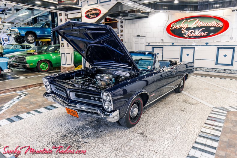 1965 Pontiac GTO - Smokey Mountain Traders