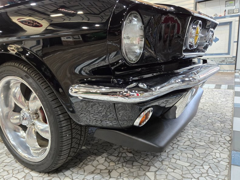 1965 Ford Mustang 8