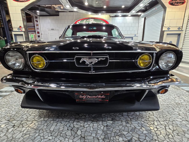 1965 Ford Mustang 10