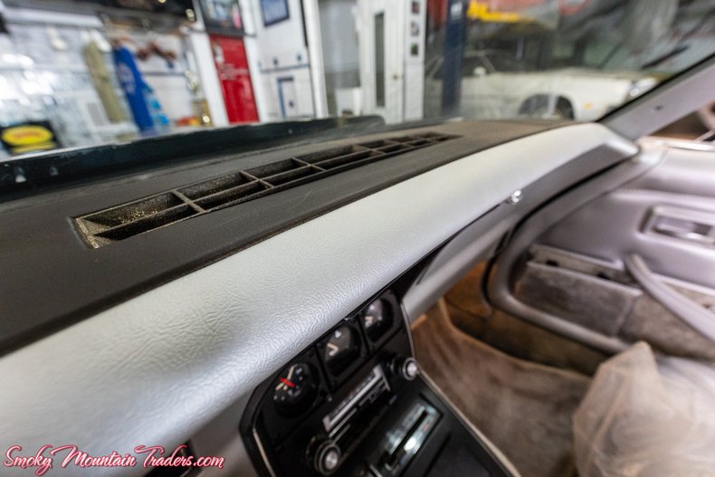 1978 Chevrolet Corvette 38