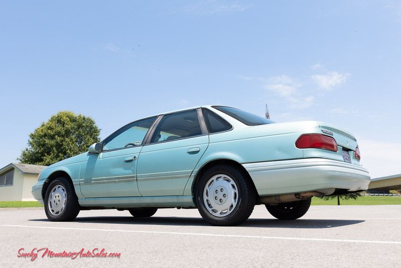 1995 Ford Taurus - Smokey Mountain Auto Sales