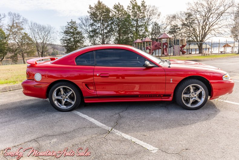 1997 Ford Mustang 12
