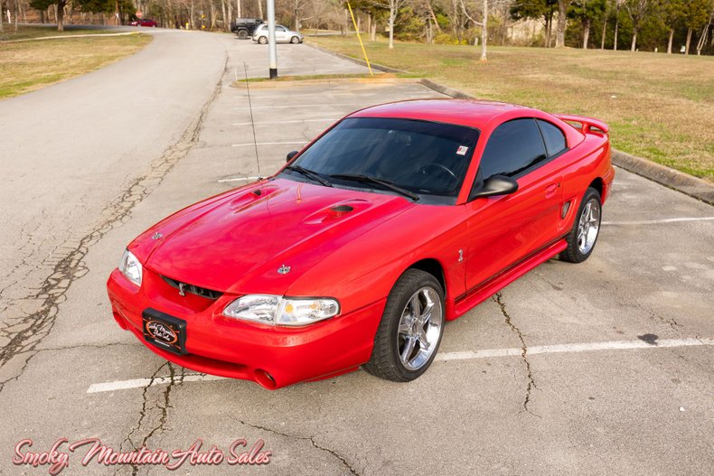1997 Ford Mustang 1