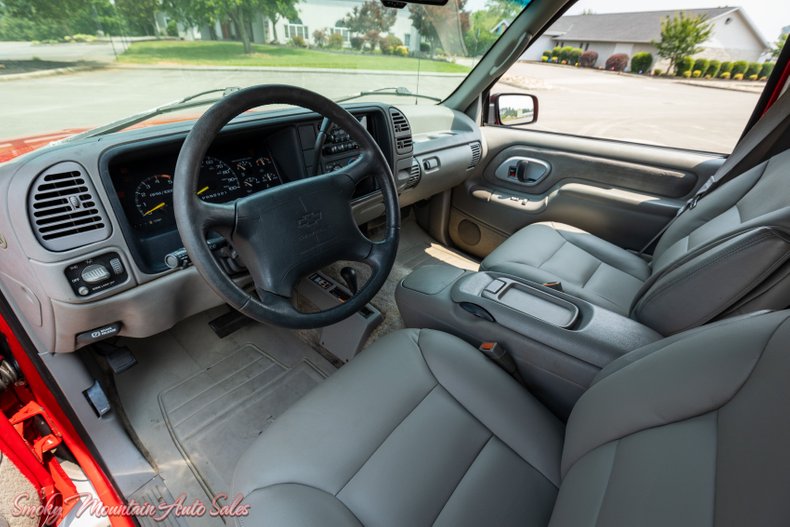 1995 Chevrolet Tahoe 37