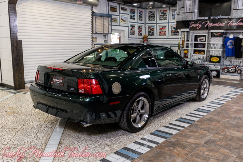 2001 Ford Mustang 16