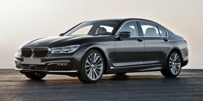 Research 2018
                  BMW 750i pictures, prices and reviews