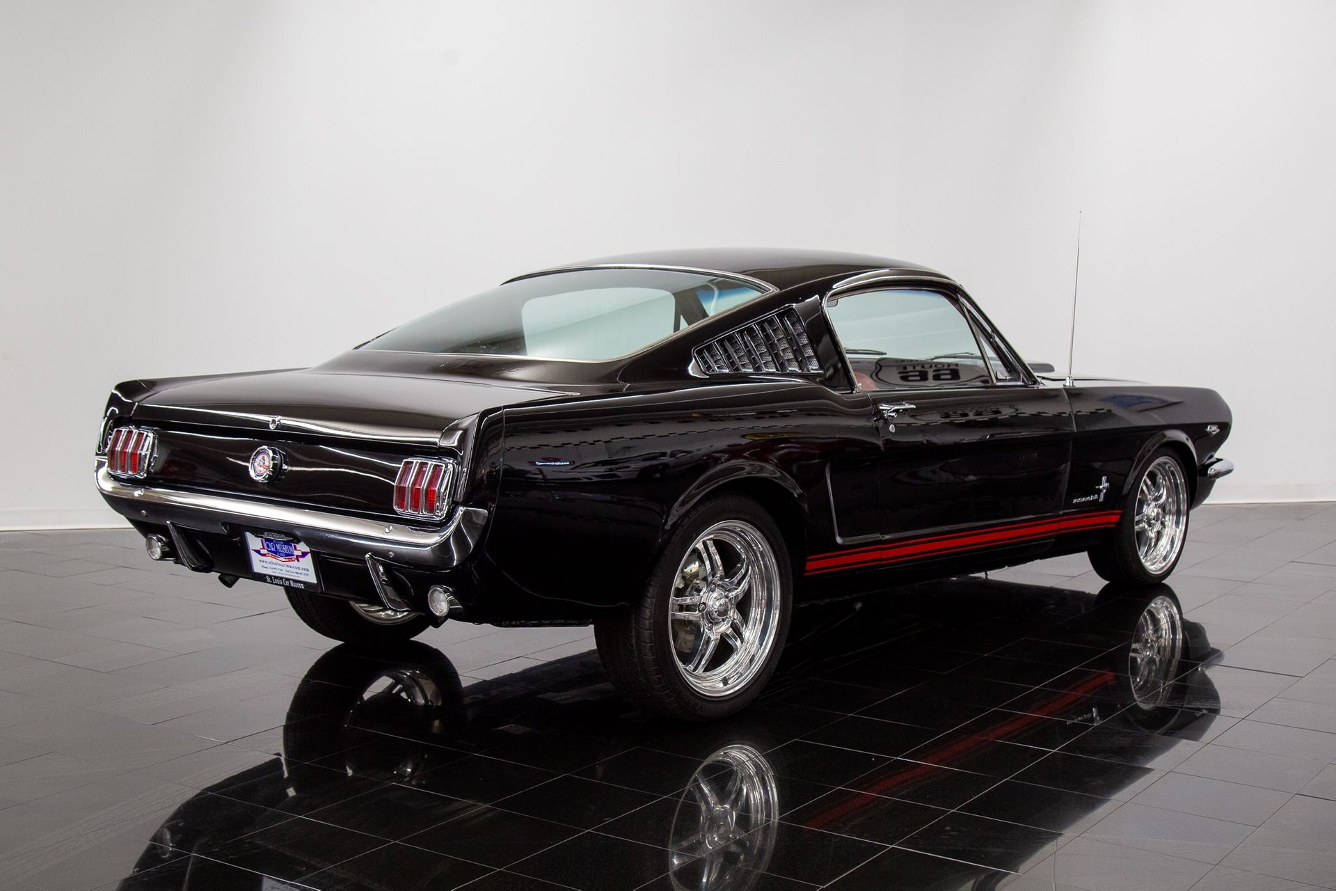 Miniature American muscle FORD MUSTANG GT 2+2 1966 NOIR RAVEN
