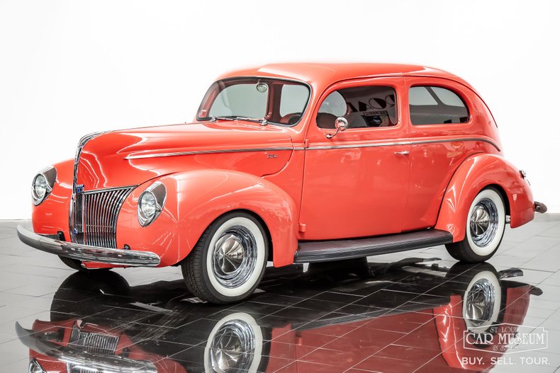  Tudor estándar de Ford de 1940 |  Clásico