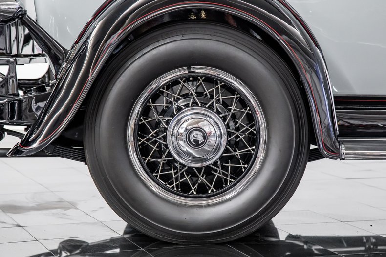 1931 Chrysler Imperial 108