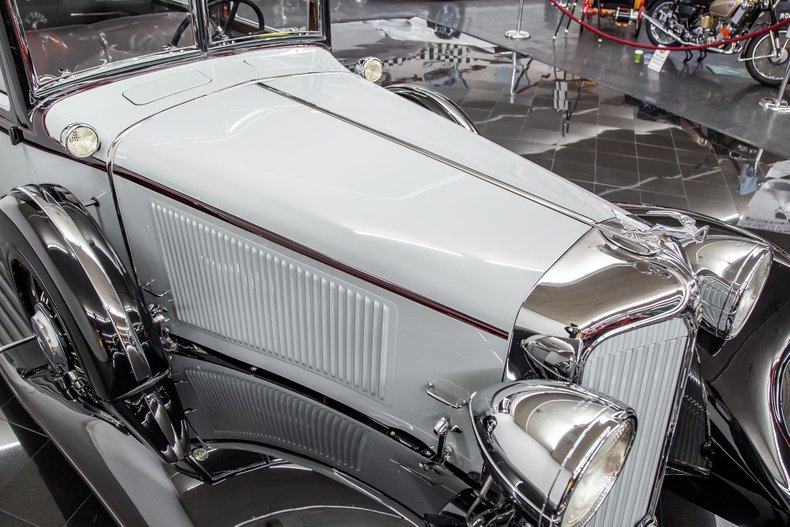 1931 Chrysler Imperial 50