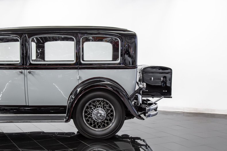 1931 Chrysler Imperial 7