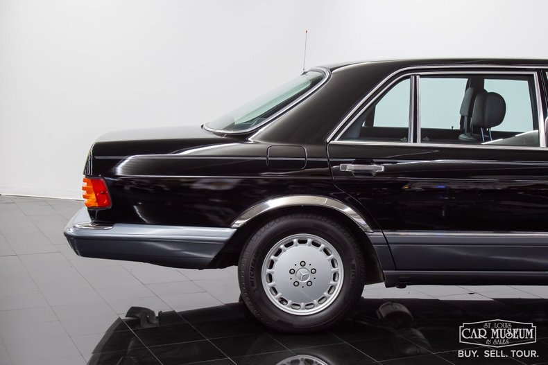 1989 Mercedes Benz 420SEL 12