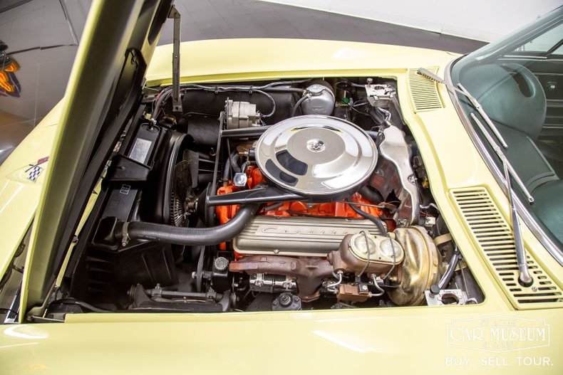1965 Chevrolet Corvette 14